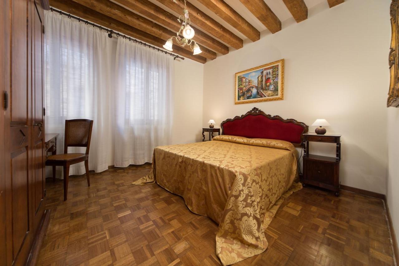 At 2 Minutes From San Marco Square Διαμέρισμα Βενετία Εξωτερικό φωτογραφία
