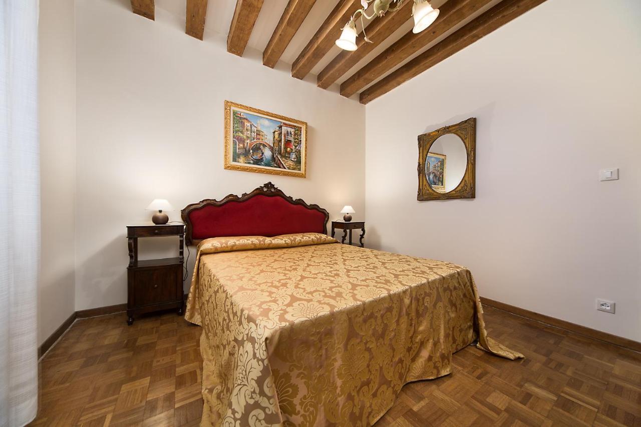 At 2 Minutes From San Marco Square Διαμέρισμα Βενετία Εξωτερικό φωτογραφία