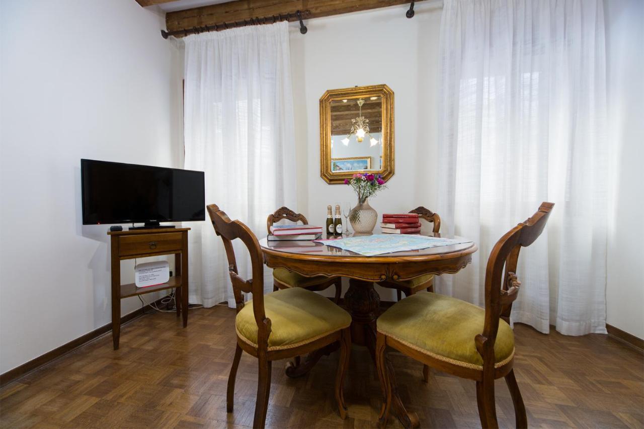 At 2 Minutes From San Marco Square Διαμέρισμα Βενετία Εξωτερικό φωτογραφία